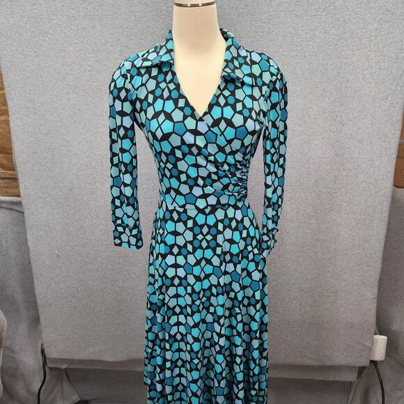 Maggy London Dresses & Skirts - Maggy London V-Neck Faux Wrap Dress